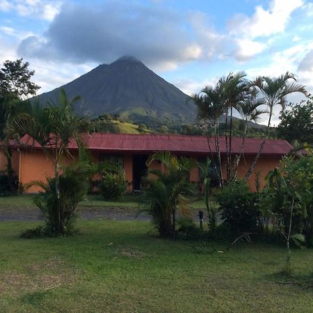 Cabinas Los Guayabos Hotel La Fortuna ภายนอก รูปภาพ