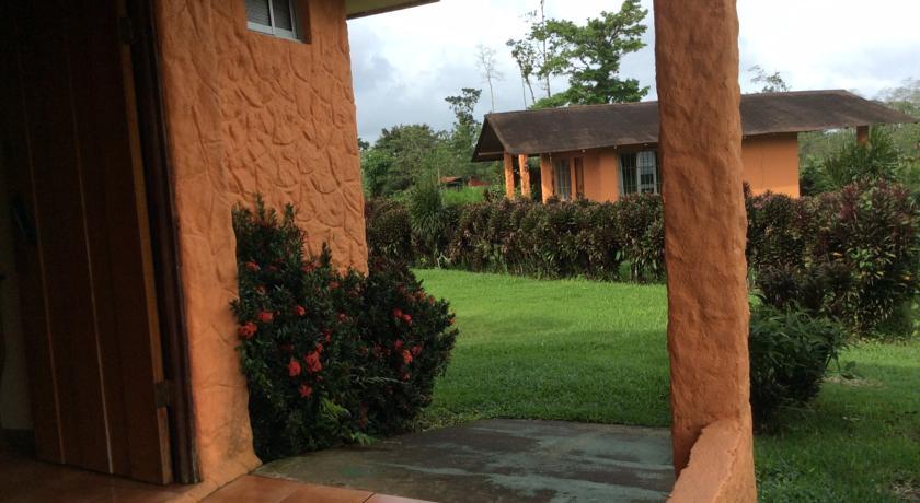 Cabinas Los Guayabos Hotel La Fortuna ห้อง รูปภาพ