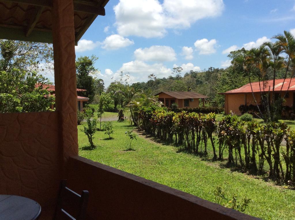 Cabinas Los Guayabos Hotel La Fortuna ภายนอก รูปภาพ