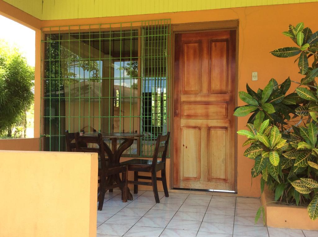 Cabinas Los Guayabos Hotel La Fortuna ภายนอก รูปภาพ