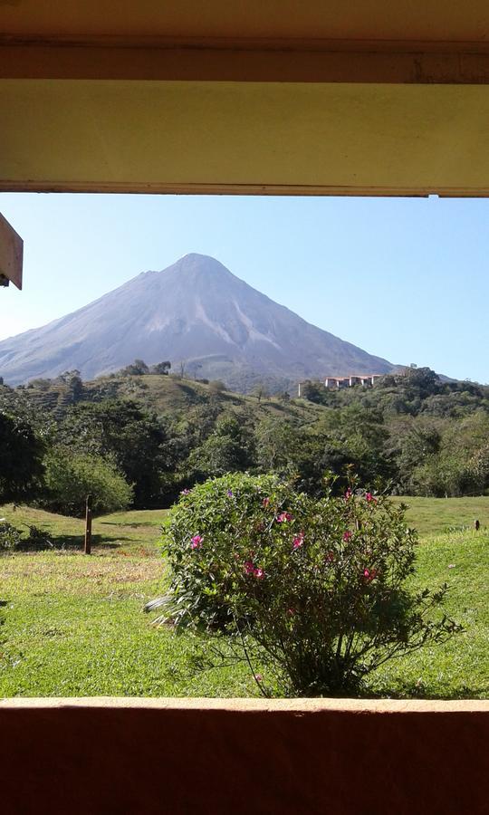 Cabinas Los Guayabos Hotel La Fortuna ภายนอก รูปภาพ